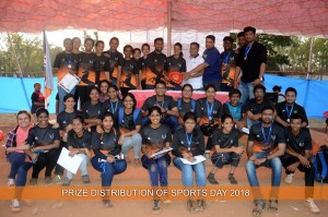 04PRIZE DISTRIBUTION OF SPORTS DAY 2018 (2)